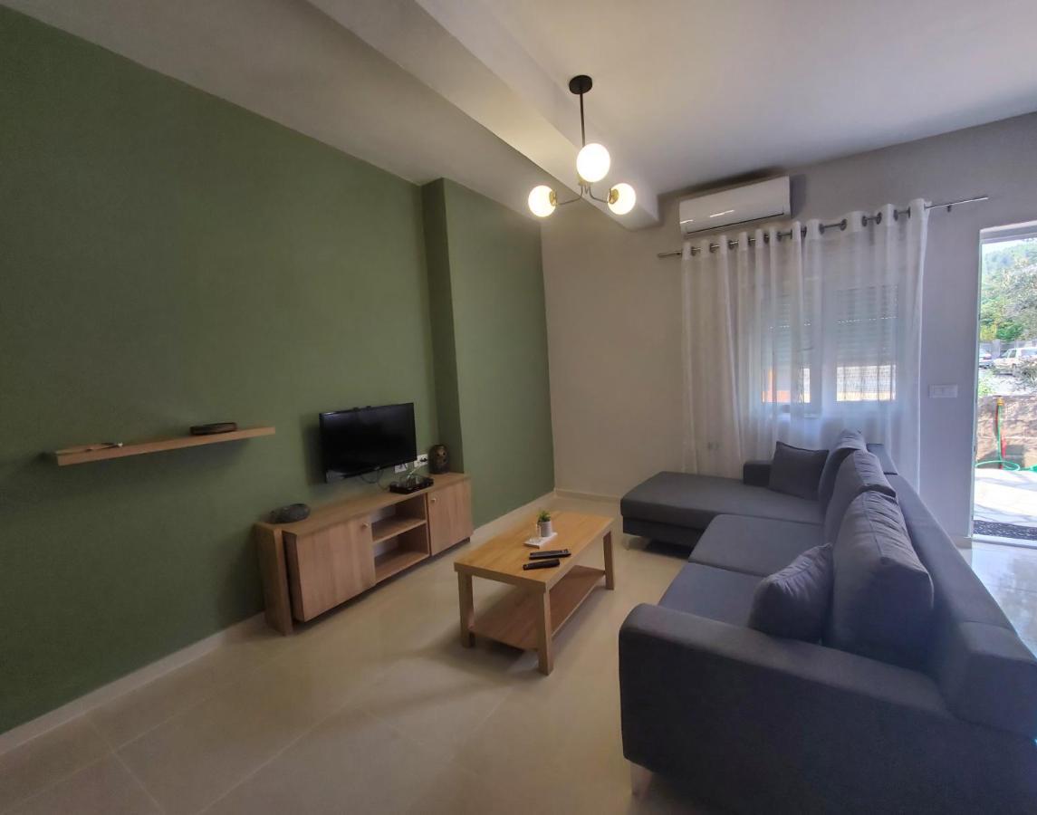 Twins Apartment Permet Exterior photo