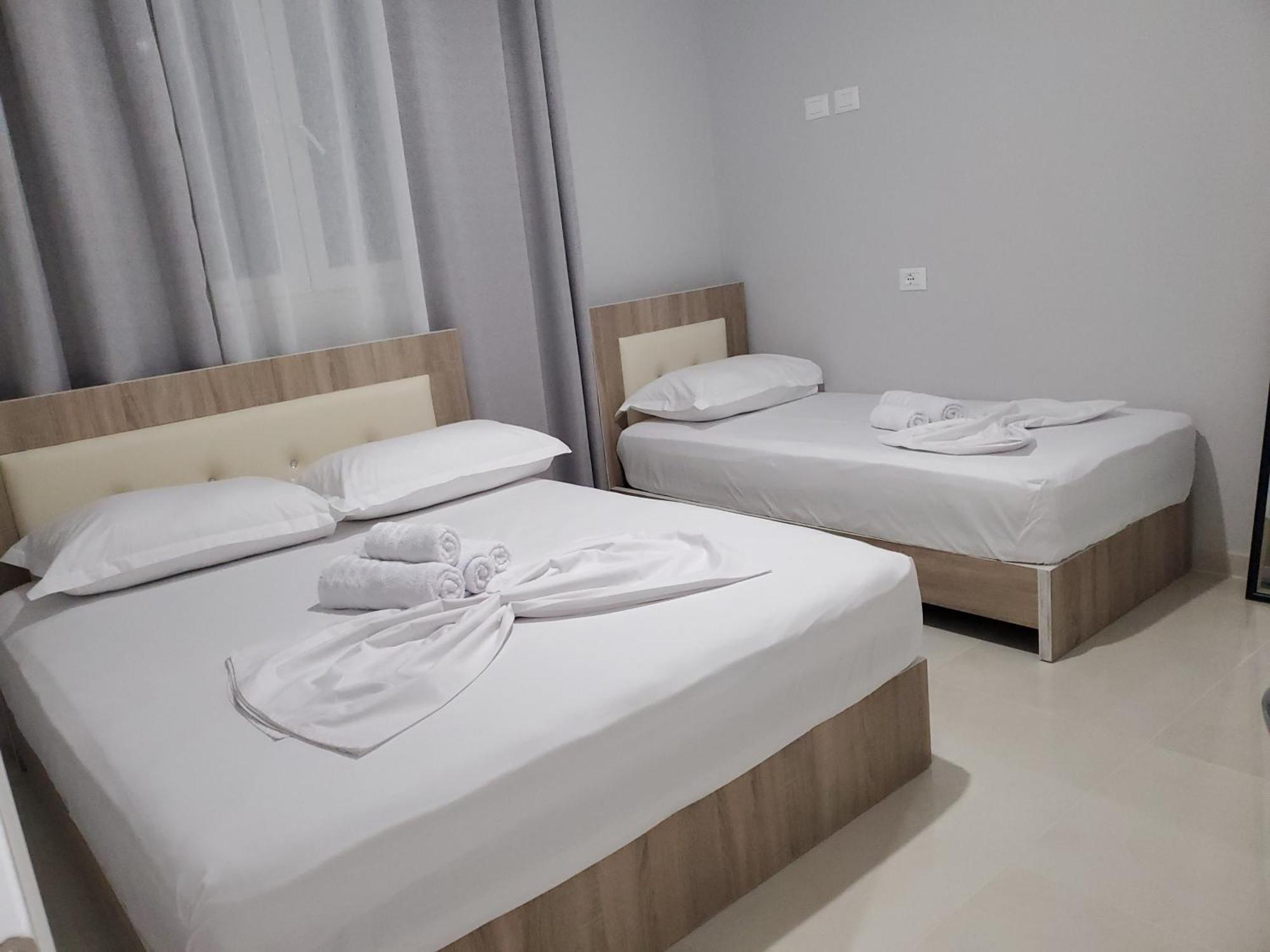 Twins Apartment Permet Room photo