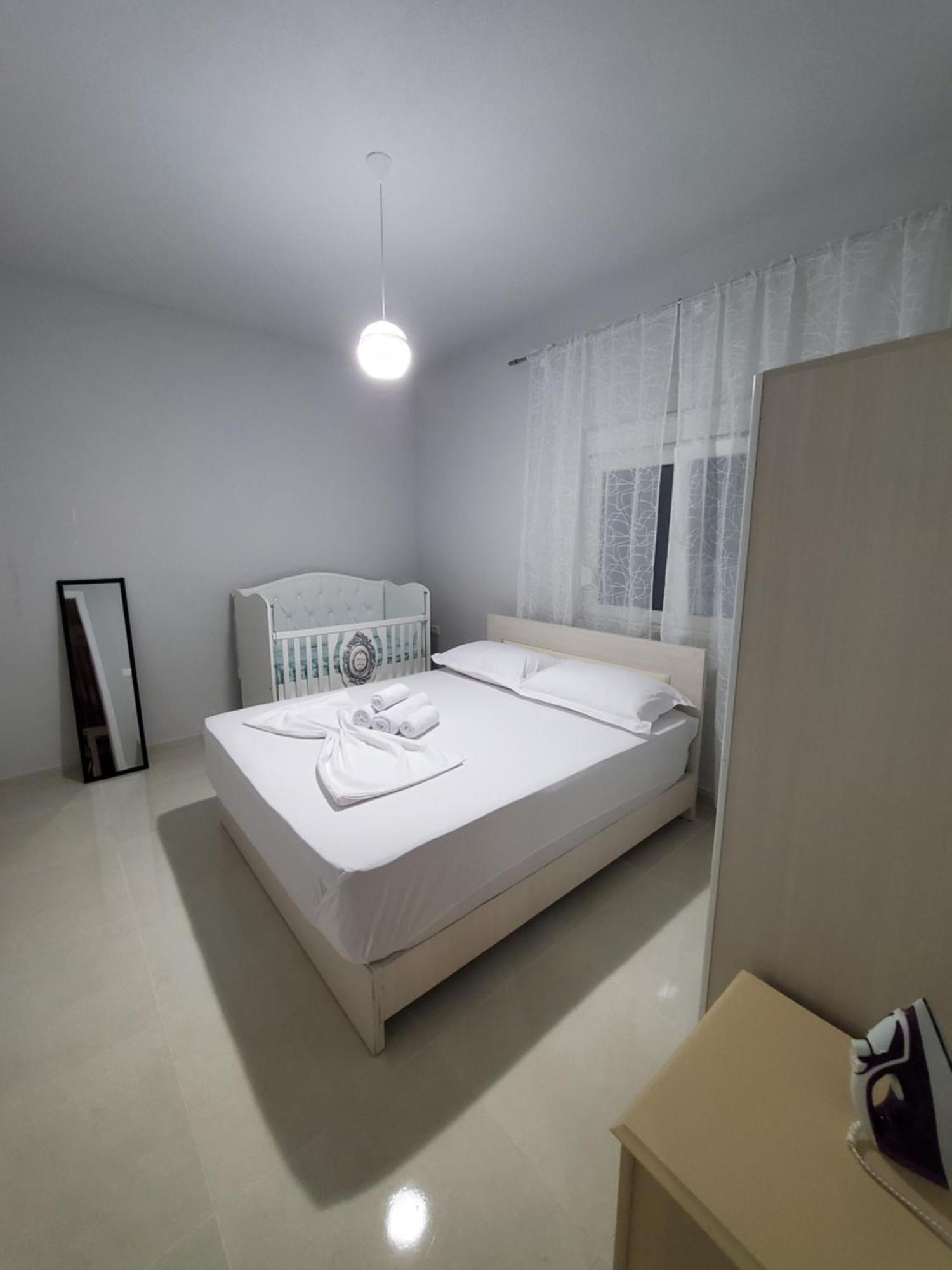 Twins Apartment Permet Room photo